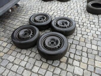 ZIMNÍ PNEU + DISKY FIAT 15" GRANDE PUNTO 175/65R15
