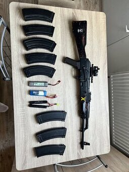 Airsoft - výbava,AKM,G36-C,Vesta taktická a další