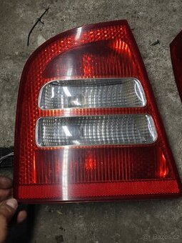 Zadní světla Octavia I sedan