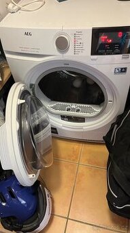 Sušička prádla AEG AbsoluteCare® 8000 TR818A2C bílá