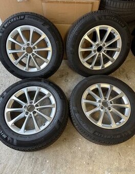 Prodám použitou zimní sadu Mercedes 5x112 215/65/17