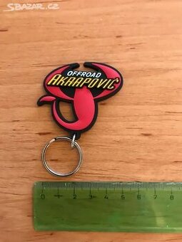 Akrapovič klíčenka