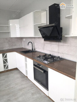 Pronájem moderního bytu 3+1 s lodžií v Jičíně