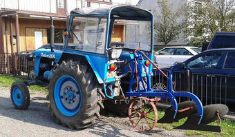 Traktorový pluh Agrostroj PN 252