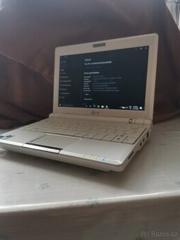 ASUS Eee PC 900HA – malý notebook, plně funkční

