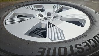 zimní alu kola 5x112 8jx19 et34