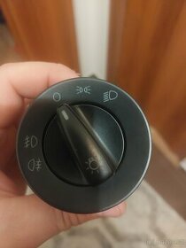 Spinač svetel Škoda Octavia fabia ii romster