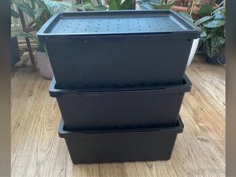 Vermikompostér s náladou kalifornských žížal