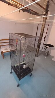 Voliéra pro papoušky