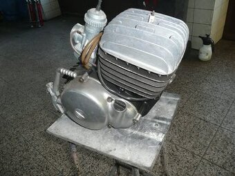ČZ 125-511 motor motokros - 1