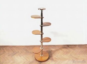 stojan na květy funkcionalismus