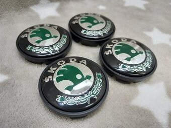 Středové krytky Škoda, 56x52mm, zelené logo