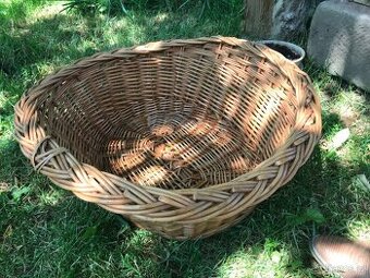 Koš proutěný na štěňatka