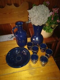 Keramický set džbánek s panáčky, vázou a popelník