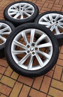 ALU kola ŠKODA SCALA 5x100 R17 pneu 205/50/17 4x6mm