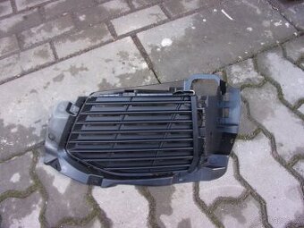 levá mřížka předního nárazníku Peugeot 3008 od roku 2017