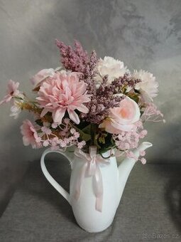 KRÁSNÁ JARNÍ KYTICE