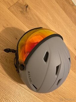 Lyžařská helma Relax Stealth RH24A3X