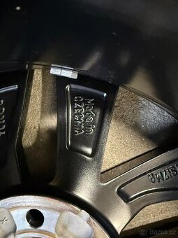 Kompletní originální kola Škoda Fabia IV v perfektním stavu