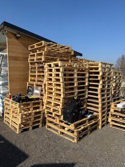 Dřevěné palety