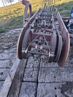 Prodám skulovačku sena