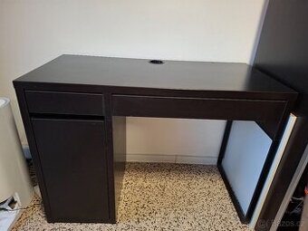 Psací stůl Micke 105x50 cm