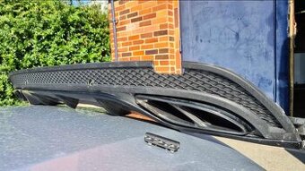 Mercedes Benz C43 AMG ,difuzor,koncovky výfuku,nárazník