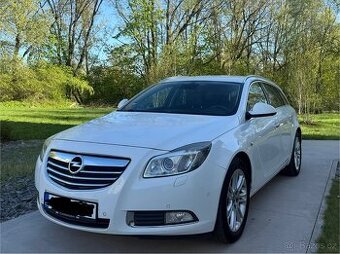 OPEL INSIGNIA R.V 2011 2.0D AUTOMAT