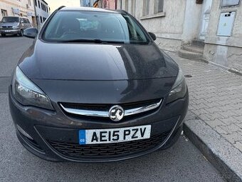Opel Astra 2.0cdti 2015 najeto 148000mil
