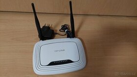 router TP-LINK WR841N
