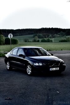 Volvo S60 2.4 D5 120kW – bývalý showcar, plná výbava