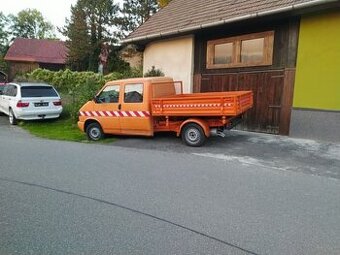 T4 třístranný sklápěč