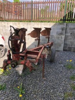 Pluh 3 radlice zetor