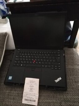 Lenovo: ThinkPad T490s