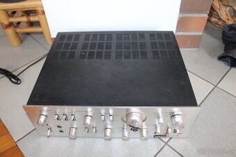 STEREO INTEGRATED AMLIFIER GOLD STAR GSA-8500.