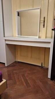 Toaletní stolek + zrcadlo IKEA