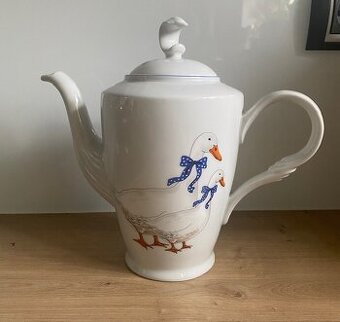 Porcelánová konvice na kávu, čaj: Husy zn.Moritz Zdekauer - 1