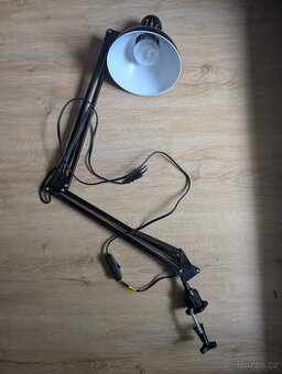 💡 Stolní lampa – 150 Kč 💡