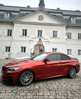 BMW M240i