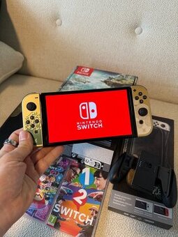 Nintendo Switch OLED Zelda Tears of the Kingdom