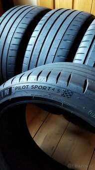 Letní pneu 225/40 r19, Michelin PS4s