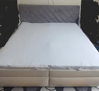 Manželská postel 2x2m s úložným prostorem