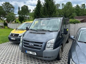 Ford transit 2.2 tdci-6 míst,servisní historie.