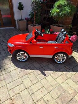 Elektrické autíčko AUDI