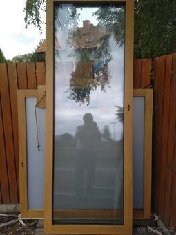 Dřevěné balkonové dveře