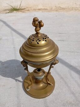 Lampa na vonný olej