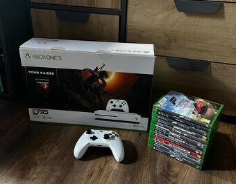 Xbox One S 1TB + 12 her + ovladač – TOP stav