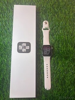 Apple watch SE 2.generace 40mm - 90% baterie