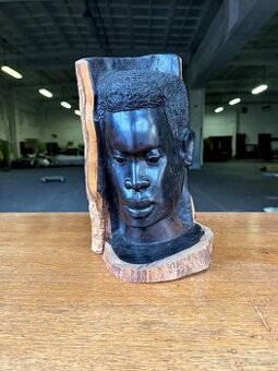 Vyřezávaná africká hlava (132043)