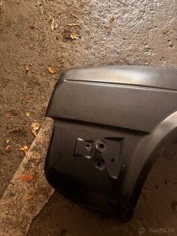 Levy blatnik VW Golf MK2